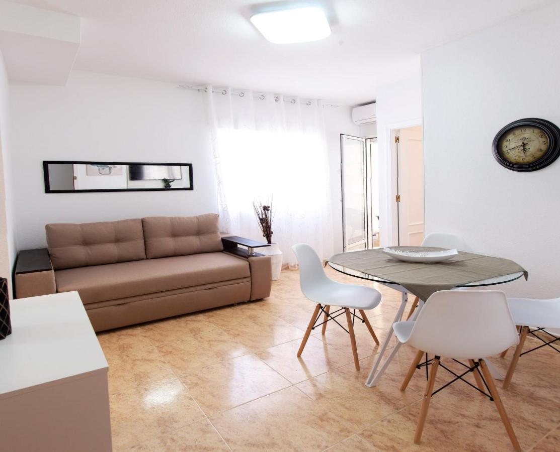 Holiday Suite Caballero De Rodas 92 Torrevieja Exterior photo